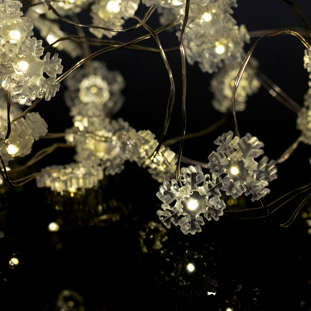 Гирлянда на батарейках Снежинка 48LED 2,4м белый | Интернет-магазин Кактус